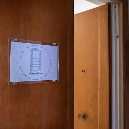 Lemonhouse Apartment *