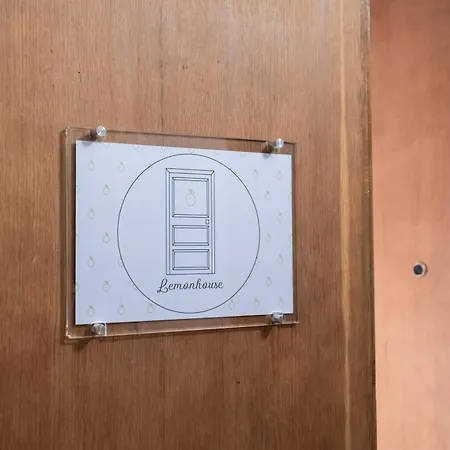 Lemonhouse Apartment